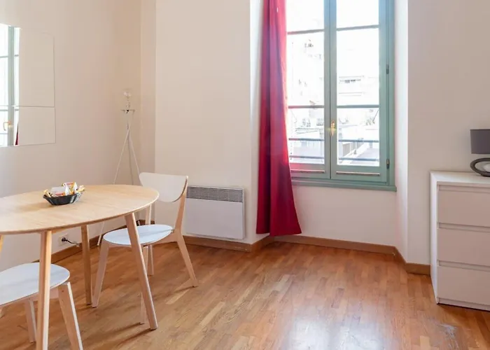 Apartamento Near Place Massena Nice